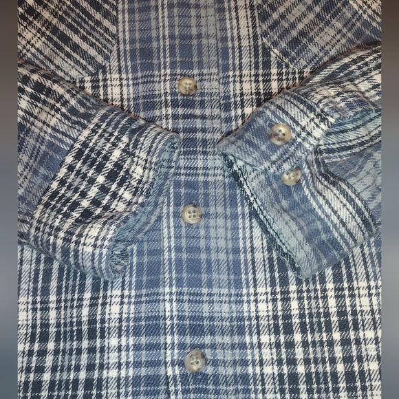 Vintage Men's Carhartt Button-Up Flannel, Size Medium, Blue Plaid - Picture 3 of 12